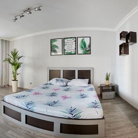 Babylon Apartments On Chornovola Ρίβνε Εξωτερικό φωτογραφία